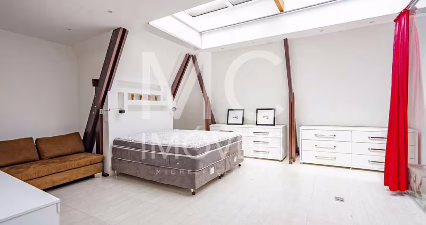 Cobertura Triplex com 195.0 m², à venda no bairro Batel.