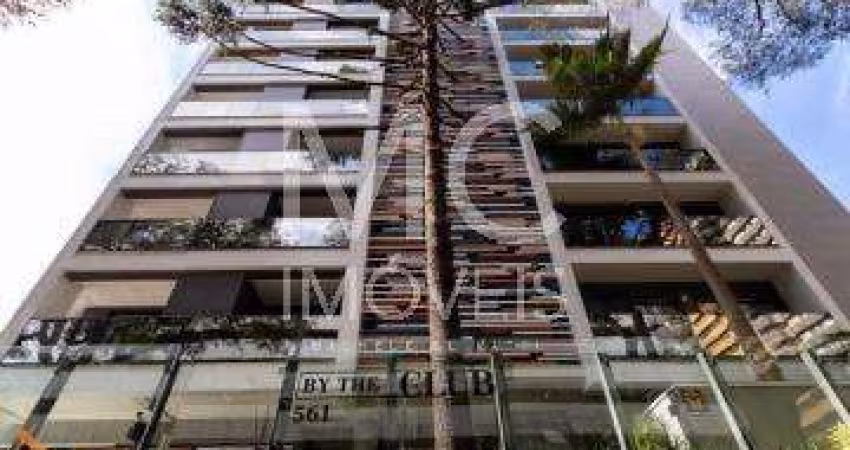 Apartamento com 229.0 m², à venda no bairro Água Verde.