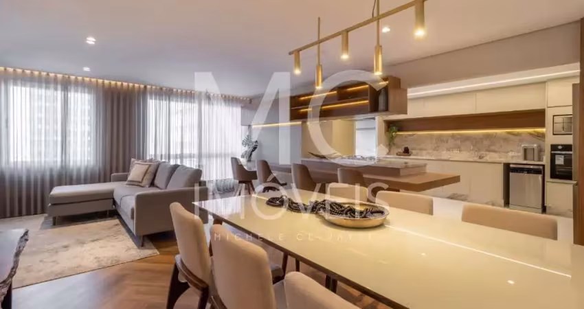 Apartamento de retrofit, mobiliado, com 98 m², 2 quartos sendo 2 suítes à venda