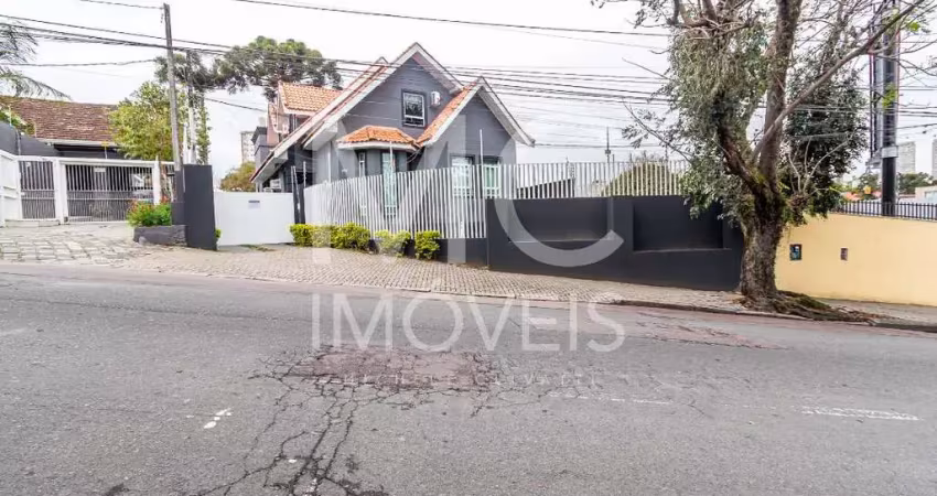 Excelente casa comercial com 340 m² de área útil, estacionamento para 16 carros, à venda no bairro são francisco.