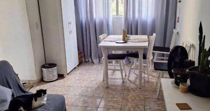 Apartamento com 3 dormitórios à venda, 59 m² por R$ 240.000,00 - Condomínio Vale dos Pinheiros - Taboão da Serra/SP