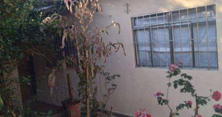 Casa com 3 dormitórios à venda, 330 m² por R$ 650.000,00 - Arraial Paulista - Taboão da Serra/SP