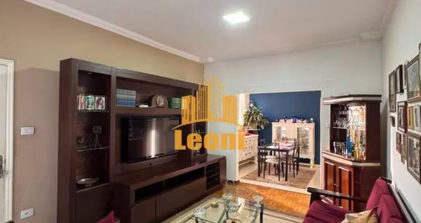 Casa 3 Qts na Vila Conrado, excelente localização próximo a UPA, Clínicas etc