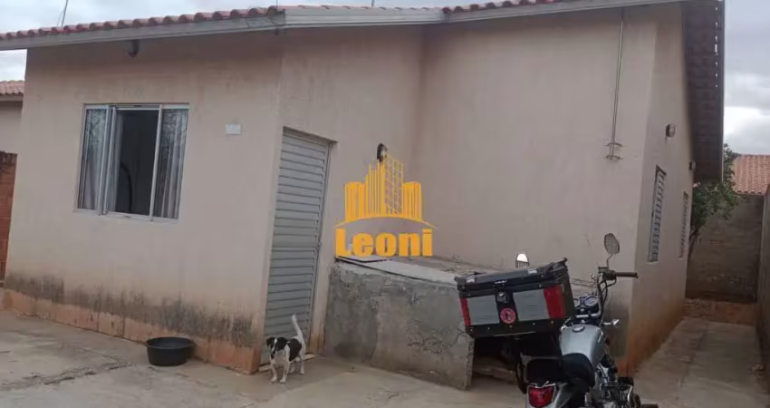 Casa 2 quartos com um terreno de 200 m2 no parque dos resedás