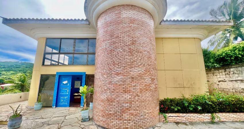 Casa com 3 quartos à venda na João Fernandes