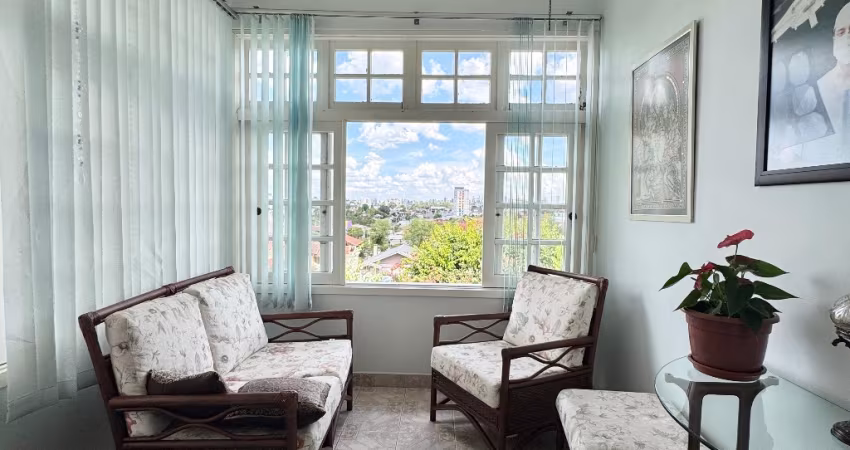 Casa com pátio, vista incrível da cidade e salão de festas no Colina Sorriso - Caxias do Sul/RS