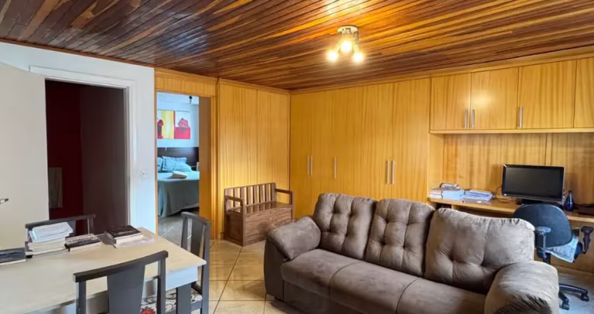 Cobertura duplex, semimobiliada no madureira