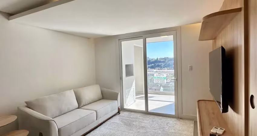 Apartamento mobiliado com muito bom gosto, em região tranquila do universitário