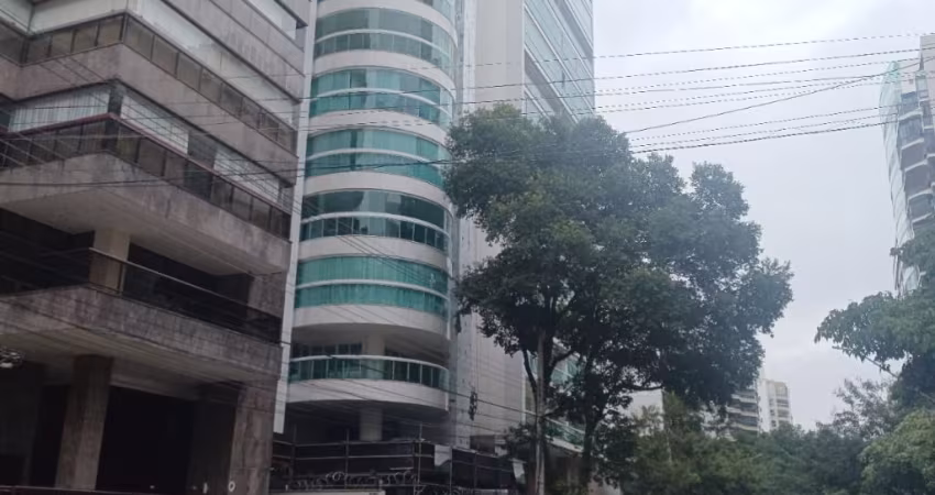 Apartamento de Alto Padrão para Aluguel – Praia do Canto, Vitória/ES