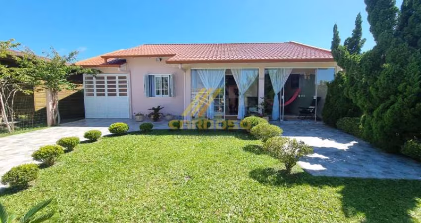 Linda casa de dois dormitórios.