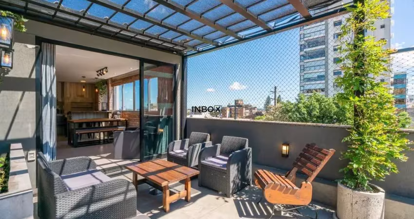 Cobertura mobiliada com 161m², 2 dormitórios e 1 vaga - Pronta para morar!