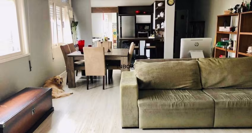 INBOX vende apartamento com 122m² privativos, 3 dormitórios, semimobiliado, na Ramiro Barcelos, bairro Rio Branco, Porto Alegre - RS.