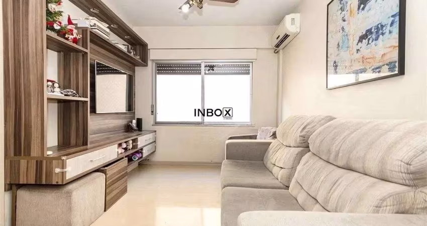 Apartamento totalmente REFORMADO com 73,24m², sendo 2 dormitórios.