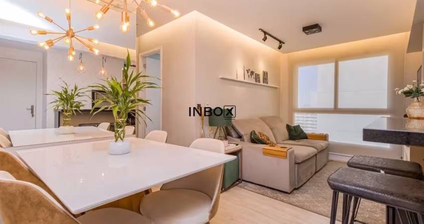 Apartamento à venda com 58m2 privativos, de 2 dormitórios, 2 vagas, mobiliádo, pronto para morar, no FWD, Central Parque, Porto Alegre - RS.