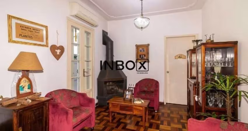 INBOX VENDE apartamento garden com 3 dormitórios, lareira e churrasqueira, com 102m² privativos, no Bairro Rio Branco, em Porto Alegre/RS