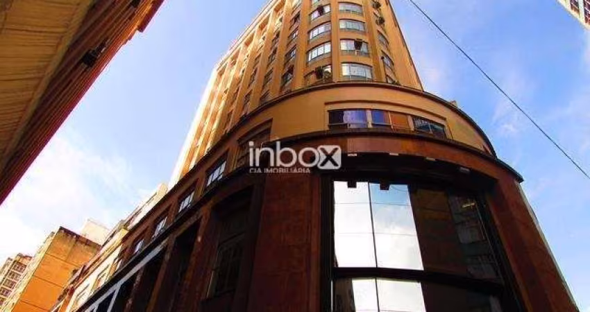 Andar Corporativo para alugar em excelente localização, no Centro Histórico em Porto Alegre/RS.