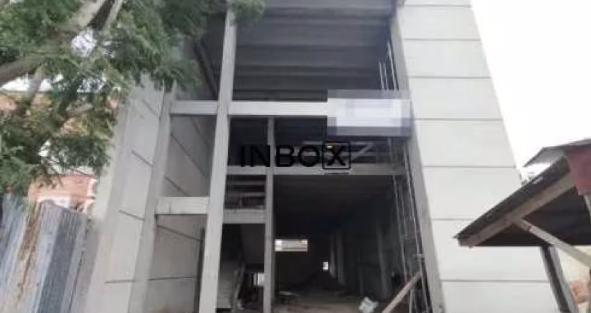 Depósito em fase final de Construção com Mezanino e Pé-Direito Alto