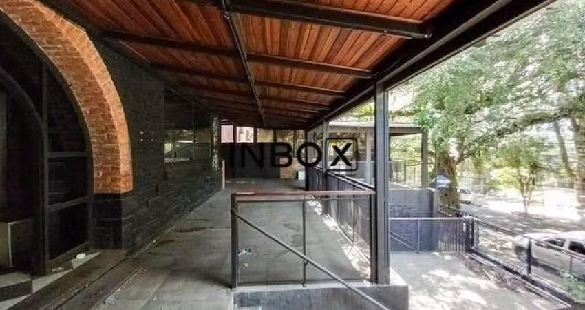 CASA COMERCIAL NA PADRE CHAGAS NO BAIRRO MOINHOS DE VENTO, PORTO ALEGRE/RS