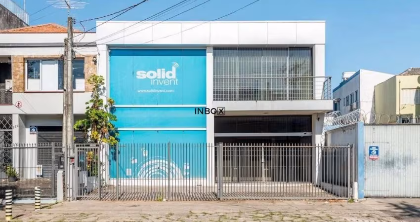 Prédio Comercial com 500m², Fachada de Vidro e Climatização Instalada