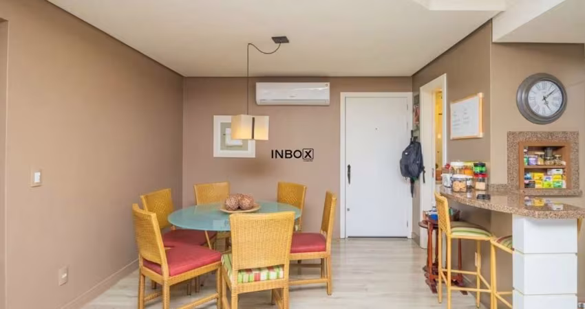 Apartamento com 2 Dormitórios, 2 Vagas e Churrasqueira - 69m² de Conforto