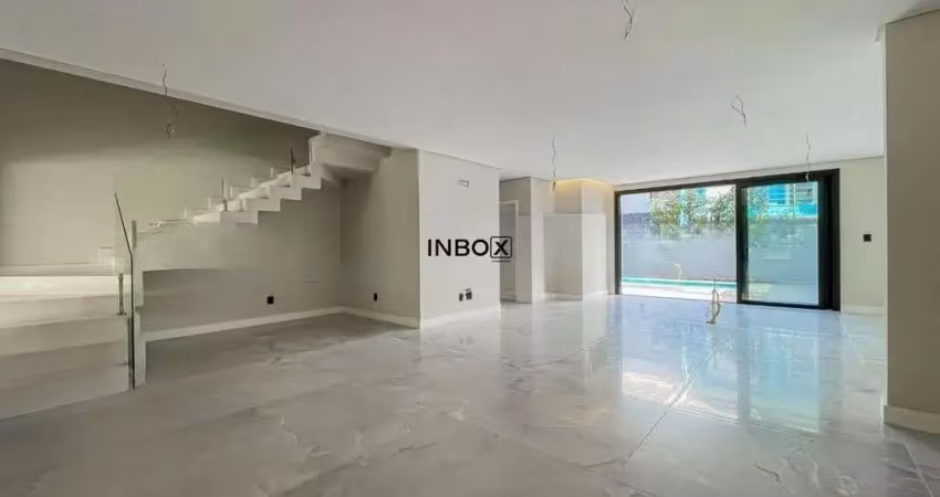 Casa moderna em condomínio fechado - 3 suítes e 4 vagas