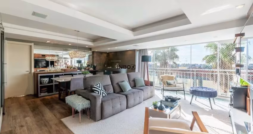 Apartamento mobiliado com 3 suítes, lareira, churrasqueira e 2 vagas
