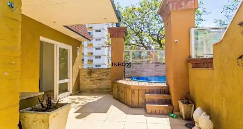 Cobertura 2 dormitórios com suíte, piscina e 2 vagas