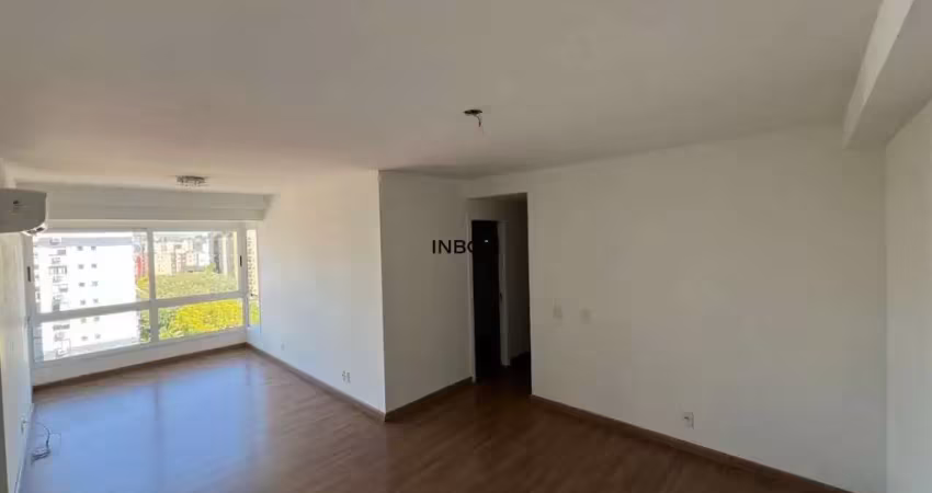 Apartamento com 3 dormitórios, infraestrutura completa e 2 vagas no petrópolis - porto alegre/rs