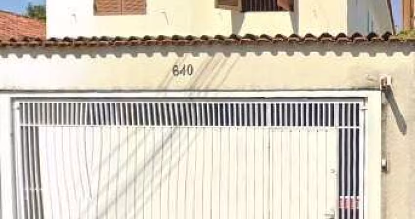 Sobrado à venda, 3 quartos, 1 suíte, 2 vagas, Vila Lúcia - São Paulo/SP