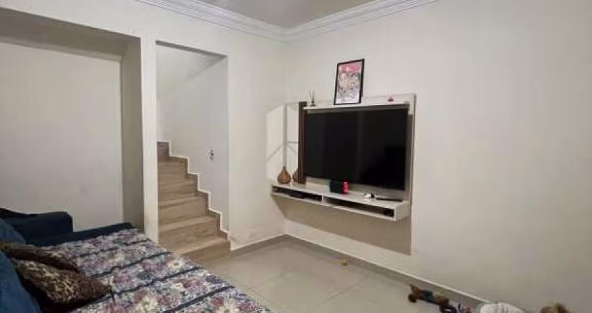 Sobrado à venda, 2 quartos, 1 vaga, Jardim Guairaca - São Paulo/SP