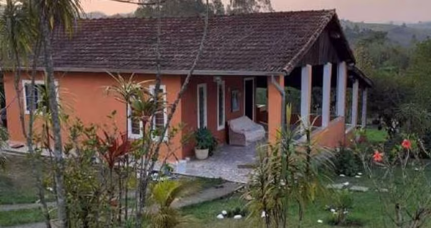 Chácara à venda, 2 quartos, 1 suíte, 10 vagas, Condomínio Lagoinha - JACAREÍ/SP