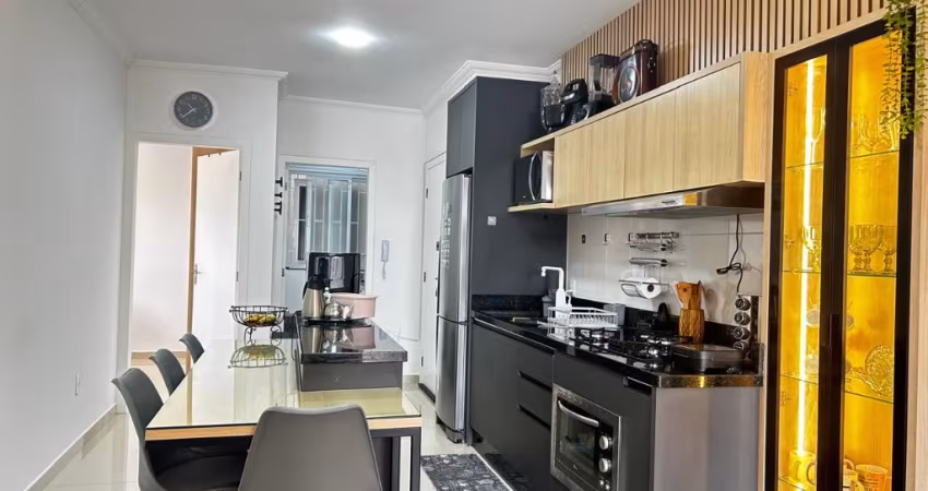 Apartamento com 03 dorm