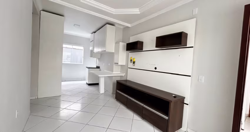 APARTAMENTO COM 02 DORMITORIOS