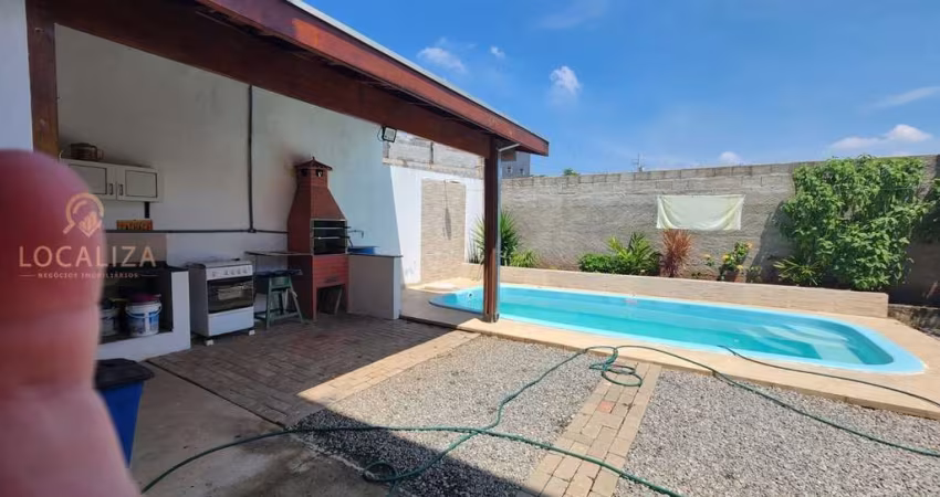 Imperdível oportunidade: Casa à venda em Jacareí-SP, Jardim Leblon. 3 quartos, 2 salas, 2 banheiros, 4 vagas de garagem, 120m².