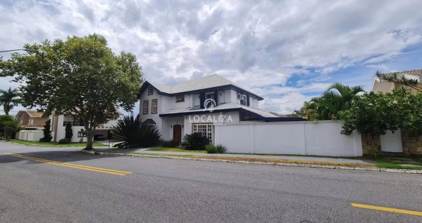 Casa em condomínio à venda em São José dos Campos-SP, no bairro Loteamento Urbanova II, com 4 quartos, 1 suíte, 4 banheiros, 2 vagas de garagem e 320m