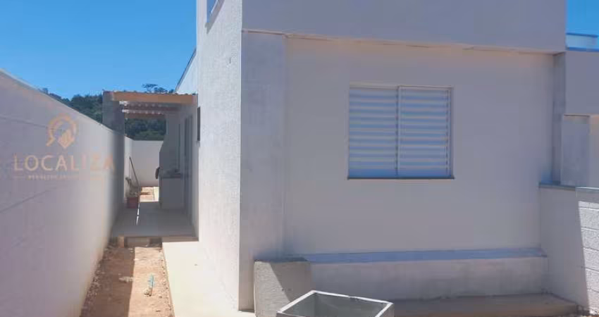 Imperdível oportunidade de casa à venda em Jacareí-SP, Jardim Novo Amanhecer: 2 quartos, 1 suíte, 1 sala, 2 banheiros, 2 vagas, 69m²!