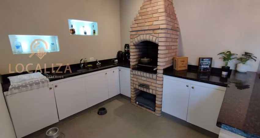 Espetacular casa à venda em Jacareí-SP, bairro Loteamento Villa Branca: 3 quartos, 1 suíte, 1 sala, 3 vagas de garagem, 100 m².