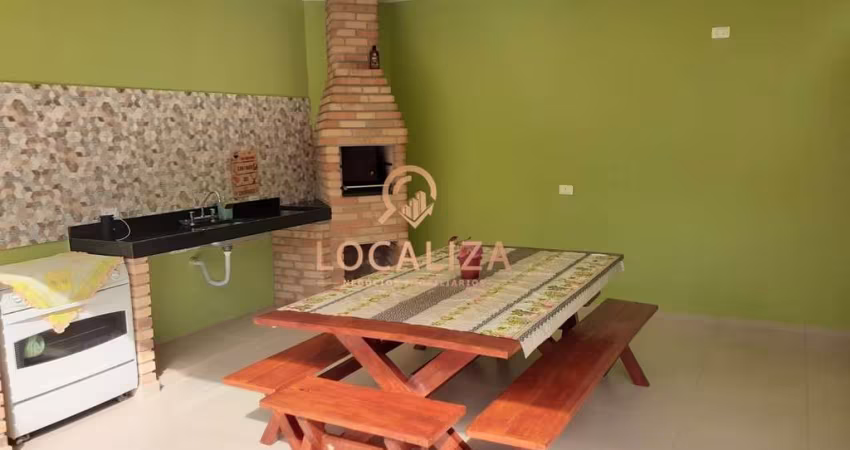 Ampla Casa no Jardim América/ 03 Dormitórios/ 300m² / São José dos Campos