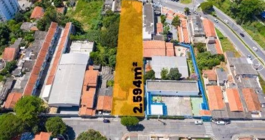 Excelente Terreno / Jardim da Granja / 2.594 m² de terreno / São José dos Campos.
