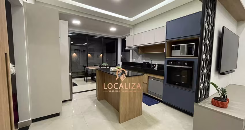 Imóvel de Alto Padrão à Venda em Cidade - Bairro  3 Quartos, 1 Suíte, 2 Salas, 4 Vagas de Garagem  138m² de Área