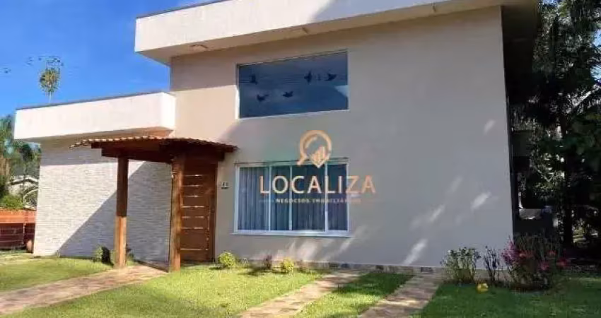 Casa espetacular à venda em Ubatuba-SP, bairro Lagoinha: 3 quartos, 1 suíte, 1 sala, 2 banheiros, 2 vagas de garagem, 160m².