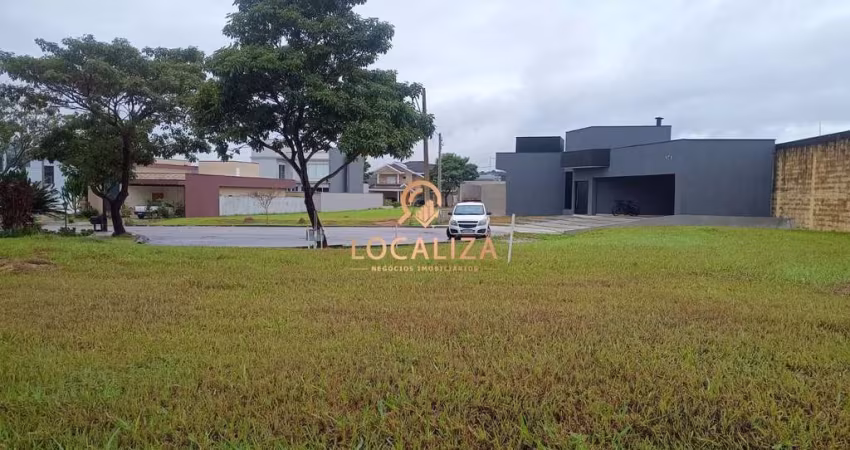 Terreno no Condomínio Residencial Terras do Vale / 326 m² / Plano / Excelente localização / Caçapava.