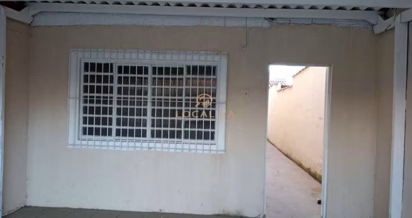 Imperdível casa à venda em São José dos Campos-SP, no Jardim Satélite: 3 quartos, sala, 3 banheiros, 2 vagas de garagem, 115m².
