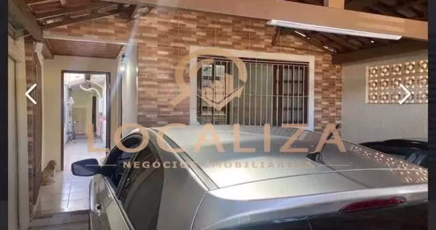 Imperdível Casa à Venda em São José dos Campos-SP, Bosque dos Eucaliptos  3 quartos, 1 suíte, 2 salas, 3 banheiros, 2 vagas  166,14 m²