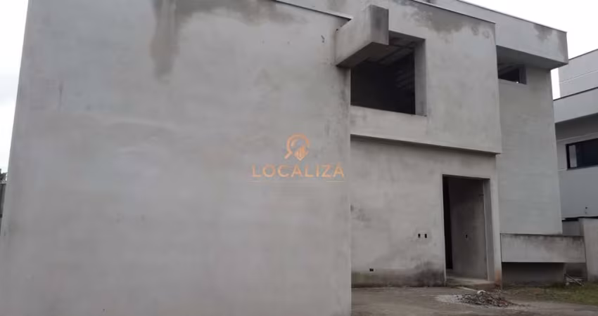 Imperdível: Casa em Condomínio à venda em São José dos Campos-SP, bairro Colinas do Paratehy! 3 quartos, 3 suítes, 5 banheiros, 3 vagas de garagem, 300m²!
