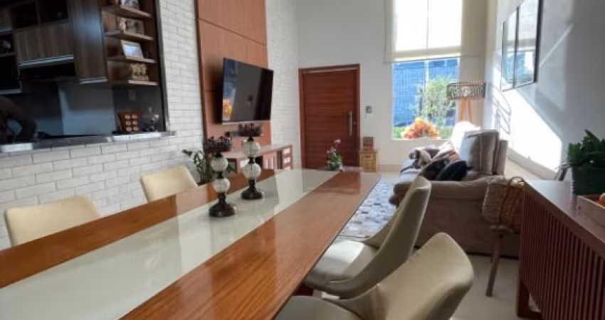 Excelente casa com 3 dormitórios à venda, 150 m² por R$ 1.000.000 - Vale dos Cristais - Macaé/RJ.