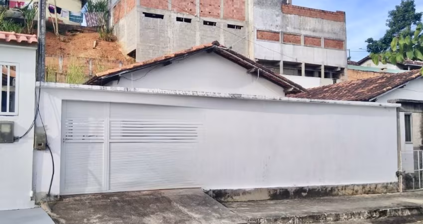 Excelente casa com 2 dormitórios à venda,  por R$ 200.000,00 - Horto - Macaé/RJ