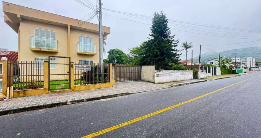 Apartamento com 02 quartos para Alugar no Iririú