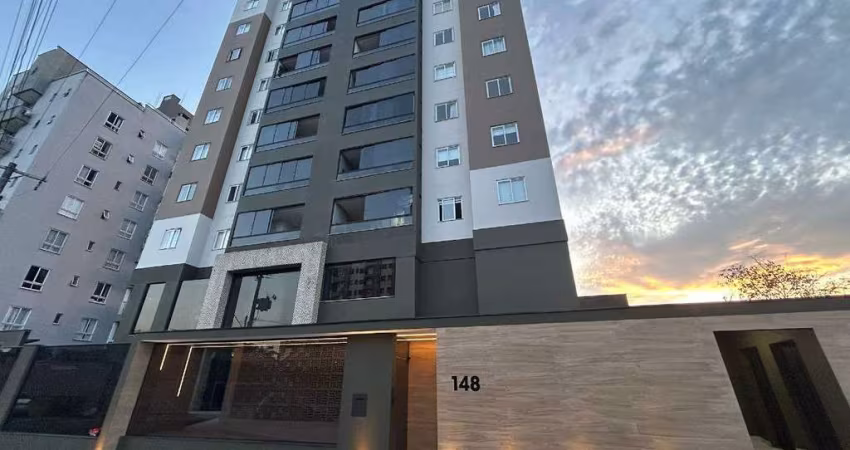 Apartamento com 03 quartos no bairro Anita Garibaldi