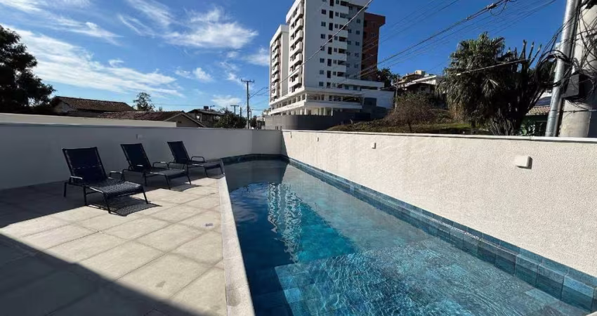 Apartamento com 03 quartos no Floresta